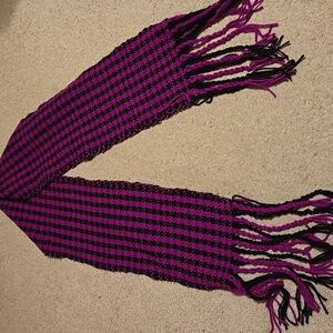Handwoven Scarf, Black/Bright Pink